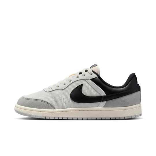 Zdjęcie produktu Buty damskie Air Jordan Skyline Low - Biel
