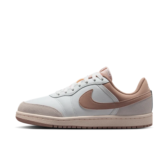 Zdjęcie produktu Buty damskie Air Jordan Skyline Low - Biel