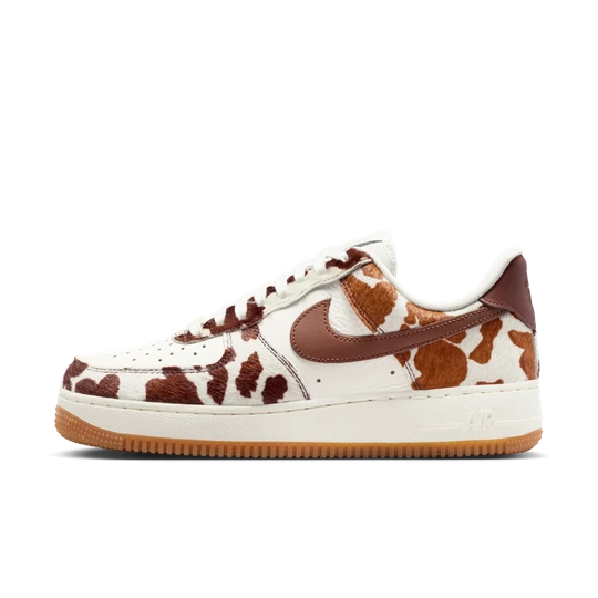 Zdjęcie produktu Buty damskie Nike Air Force 1 '07 - Brązowy