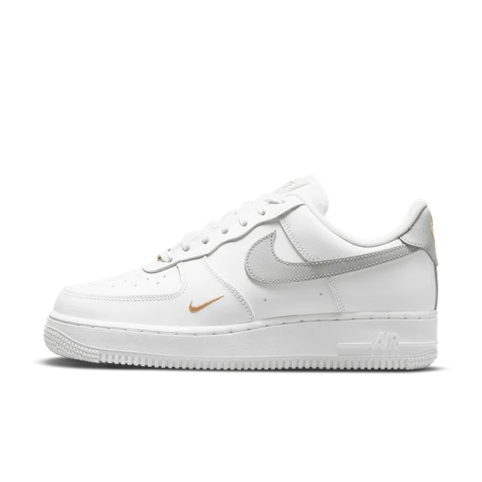 Zdjęcie produktu Buty damskie Nike Air Force 1 '07 Essential - Biel