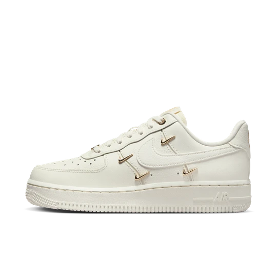 Zdjęcie produktu Buty damskie Nike Air Force 1 '07 LX - Biel