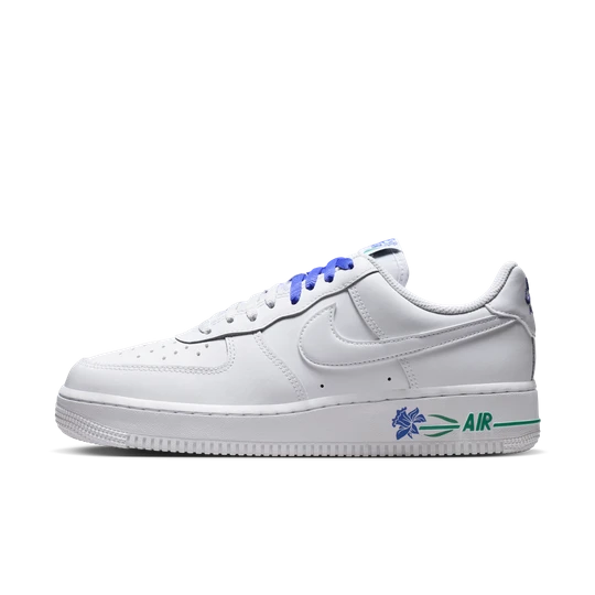 Zdjęcie produktu Buty damskie Nike Air Force 1 '07 SE - Biel