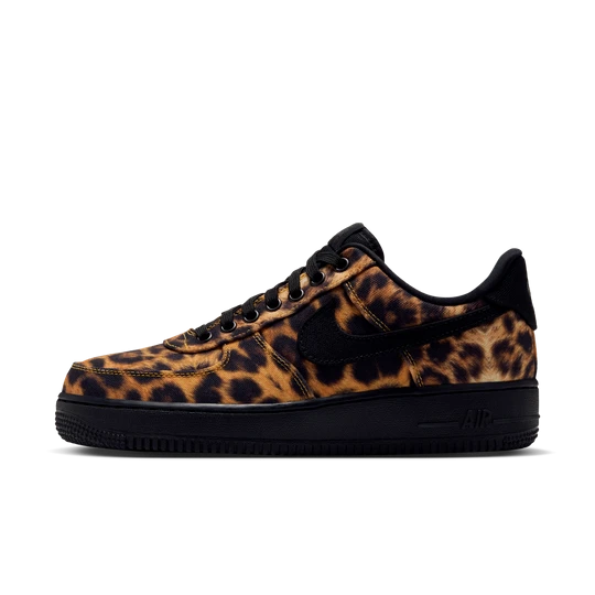 Zdjęcie produktu Buty damskie Nike Air Force 1 ’07 SE Leopard - Wielokolorowe