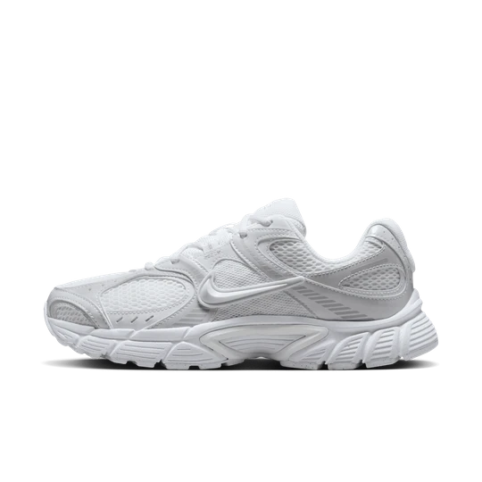 Zdjęcie produktu Buty damskie Nike V5 RNR z akcentami odbijającymi światło - Biel