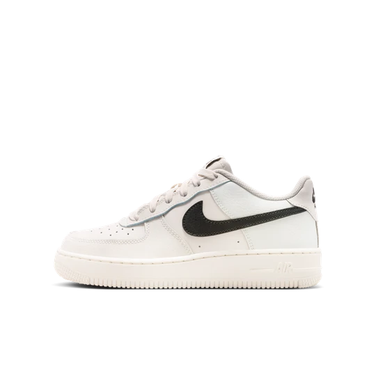 Zdjęcie produktu Buty dla dużych dzieci Nike Air Force 1 Essential+ - Szary