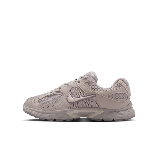 Zdjęcie produktu Buty dla dużych dzieci Nike V5 Runner Suede - Brązowy