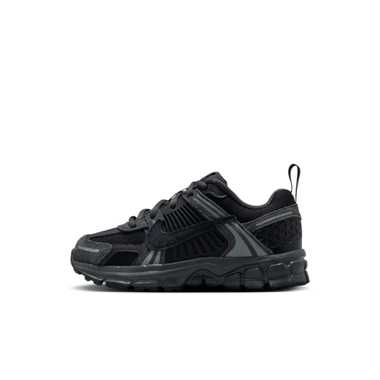 Zdjęcie produktu Buty dla małych dzieci Nike Vomero 5 - Szary
