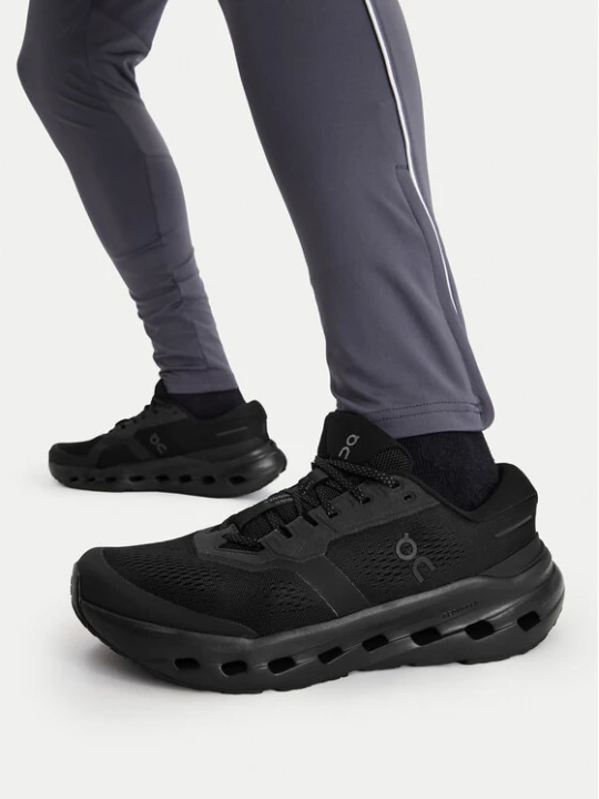 Zdjęcie produktu Buty do biegania On Cloudrunner 3 3MG10071043 Czarny