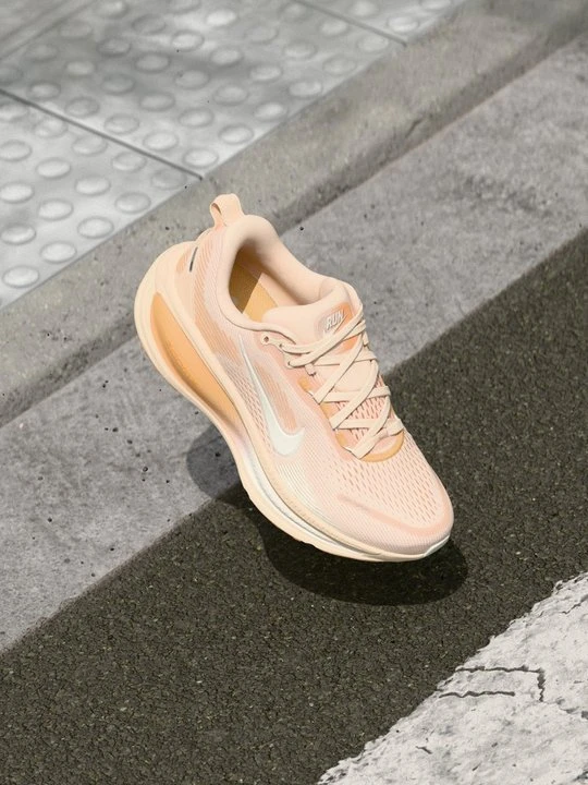 Zdjęcie produktu Buty do biegów ulicznych Nike jasnoróżowy
