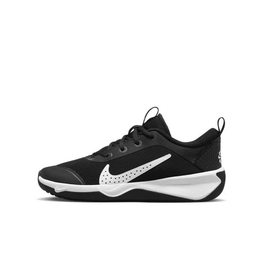 Zdjęcie produktu Buty halowe dla dużych dzieci Nike Omni Multi-Court - Czerń