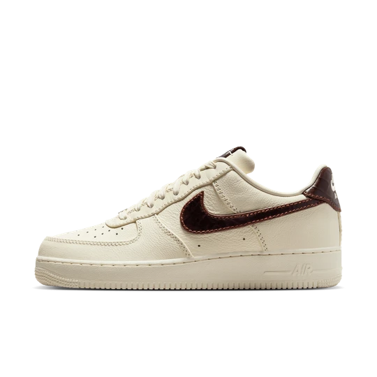 Zdjęcie produktu Buty męskie Nike Air Force 1 '07 - Brązowy