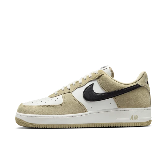 Zdjęcie produktu Buty męskie Nike Air Force 1 '07 LV8 - Biel