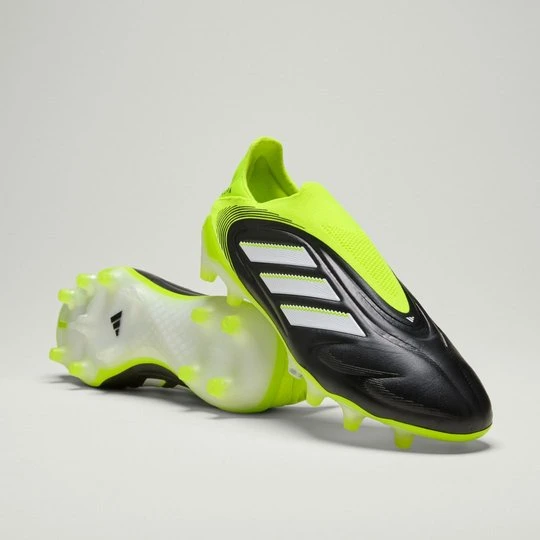 Zdjęcie produktu Buty piłkarskie Copa Pure 3 Elite Laceless Firm Ground Adidas