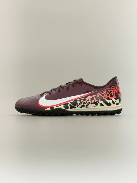 Zdjęcie produktu Buty piłkarskie na murawę Nike ciemnoczerwony