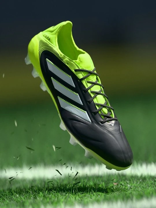 Zdjęcie produktu Buty piłkarskie na sztuczną trawę Adidas czarny
