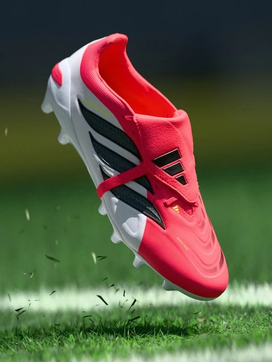 Zdjęcie produktu Buty piłkarskie na sztuczną trawę Adidas czarny