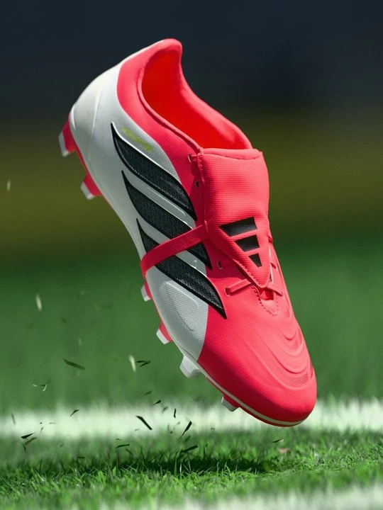 Zdjęcie produktu Buty piłkarskie na sztuczną trawę Adidas czarny