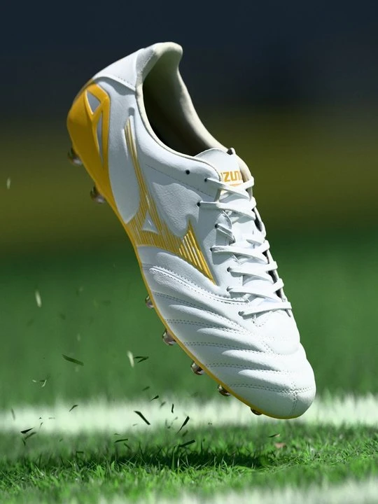 Zdjęcie produktu Buty piłkarskie na sztuczną trawę Mizuno czarny