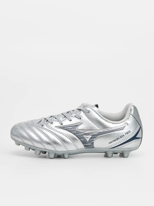 Zdjęcie produktu Buty piłkarskie na sztuczną trawę Mizuno srebrny