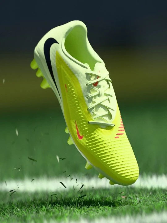 Zdjęcie produktu Buty piłkarskie na sztuczną trawę Nike pomarańczowy