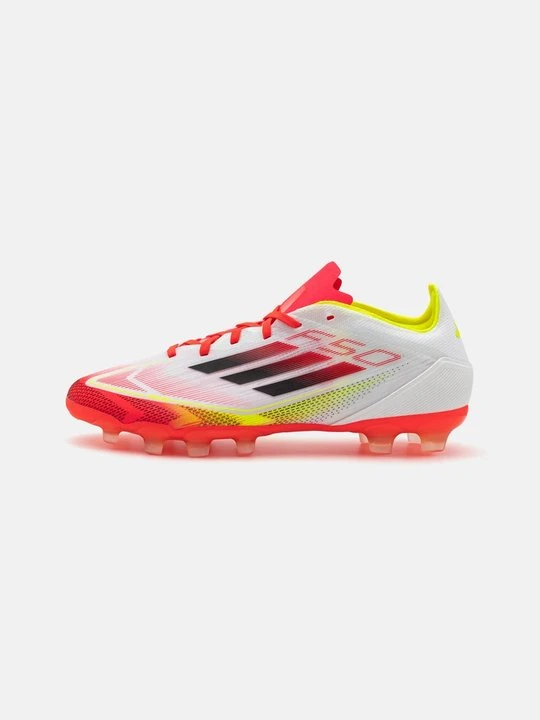 Zdjęcie produktu Buty piłkarskie na twardą nawierzchnię Adidas biały