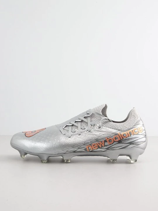 Zdjęcie produktu Buty piłkarskie na twardą nawierzchnię New Balance srebrny
