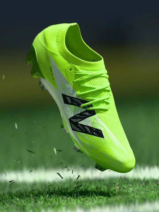 Zdjęcie produktu Buty piłkarskie na twardą nawierzchnię New Balance jasnozielony