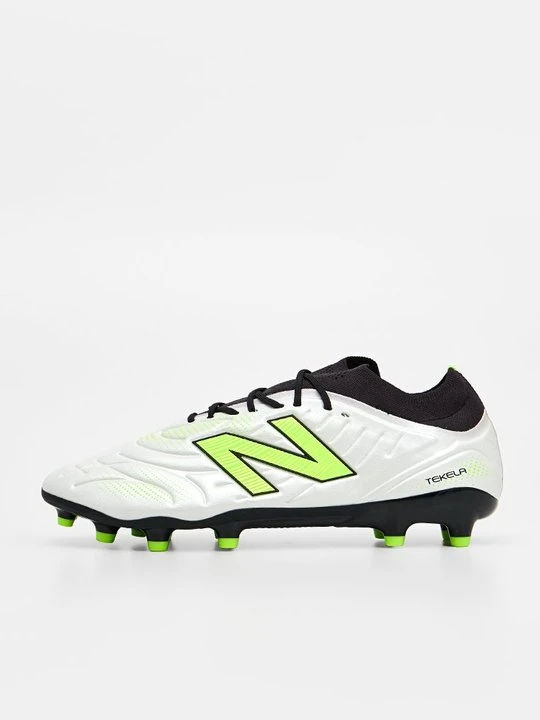 Zdjęcie produktu Buty piłkarskie na twardą nawierzchnię New Balance biały