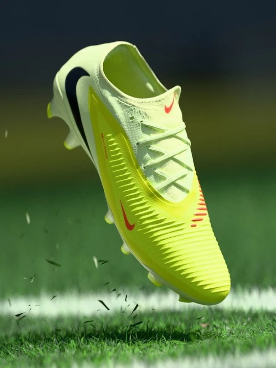 Zdjęcie produktu Buty piłkarskie na twardą nawierzchnię Nike pomarańczowy