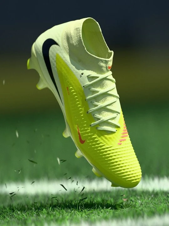 Zdjęcie produktu Buty piłkarskie na twardą nawierzchnię Nike pomarańczowy