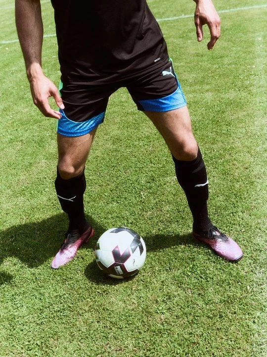 Zdjęcie produktu Buty piłkarskie na twardą nawierzchnię Puma czarny