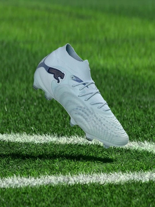 Zdjęcie produktu Buty piłkarskie na twardą nawierzchnię Puma szary