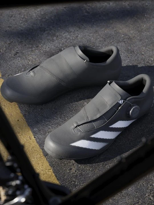 Zdjęcie produktu Buty rowerowe Adidas czarny