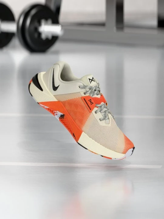 Zdjęcie produktu Buty treningowe Nike mleczny