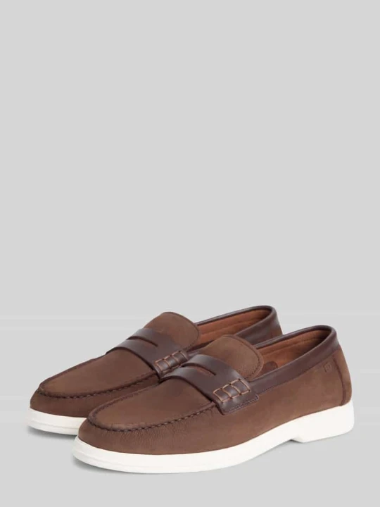 Zdjęcie produktu Buty wsuwane z naturalnej skóry Tommy Hilfiger Średniobrązowy