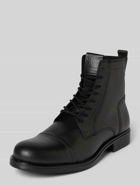Zdjęcie produktu Buty ze skóry z zamkiem błyskawicznym model ‘RUSSEL’ Jack&Jones Czarny