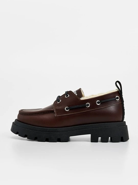 Zdjęcie produktu Buty żeglarskie MOSCHINO brązowy