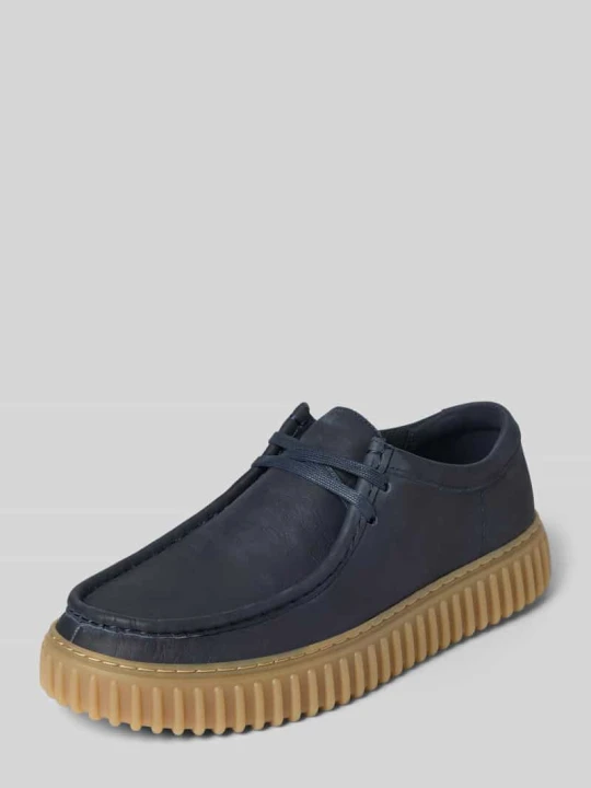 Zdjęcie produktu Buty żeglarskie z powlekanej skóry model 'Torhill' Clarks Granatowy