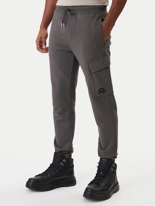 Zdjęcie produktu C.P. Company Spodnie dresowe 20CMSP067A110044R Szary Slim Fit