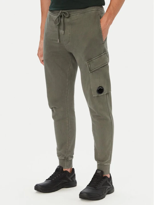 Zdjęcie produktu C.P. Company Spodnie dresowe 21CMSP720A006372R Zielony Regular Fit
