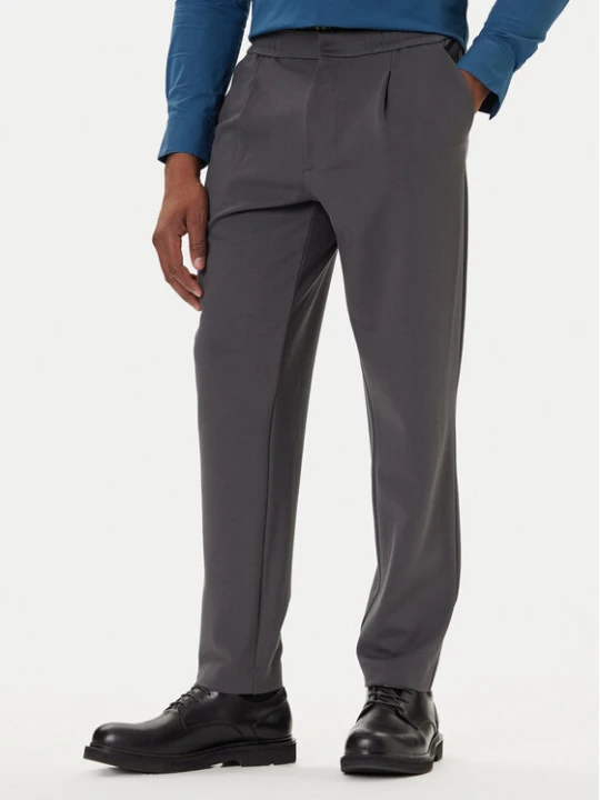 Zdjęcie produktu Calvin Klein Chinosy LV04LE613G Szary Slim Fit