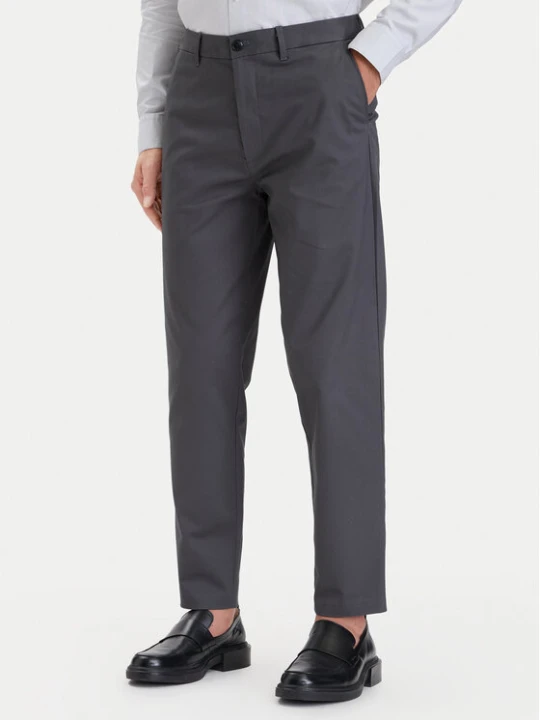 Zdjęcie produktu Calvin Klein Chinosy LV04LH610G Szary Tapered Fit