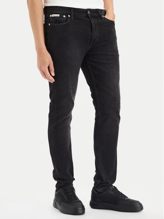 Zdjęcie produktu Calvin Klein Jeans Jeansy LV04RG713G Czarny Slim Fit