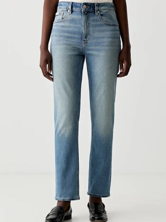 Zdjęcie produktu Calvin Klein Jeans jeansy mom fit damskie niebieski