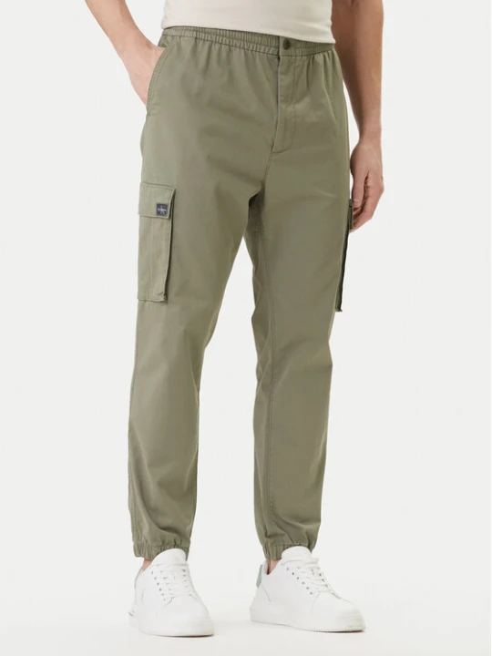 Zdjęcie produktu Calvin Klein Jeans Joggery Comfort LV04RD608G Beżowy Skinny Fit