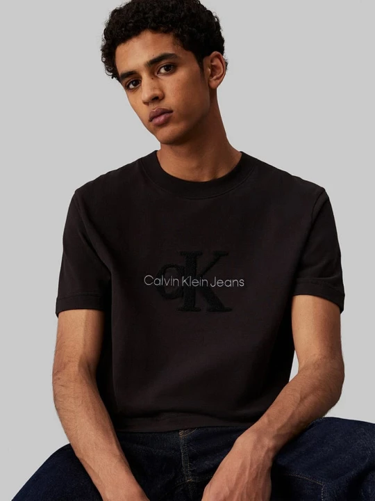 Zdjęcie produktu CALVIN KLEIN JEANS Koszulka w kolorze czarnym rozmiar: XL