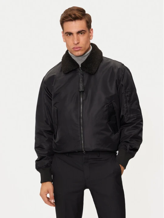 Zdjęcie produktu Calvin Klein Jeans Kurtka bomber J30J326108 Czarny Regular Fit