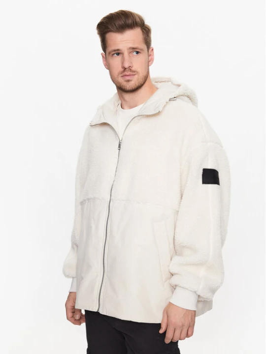 Zdjęcie produktu Calvin Klein Jeans Kurtka przejściowa J30J323705 Écru Regular Fit Kremowy
