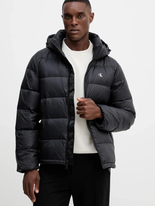 Zdjęcie produktu Calvin Klein Jeans kurtka puchowa czarny
