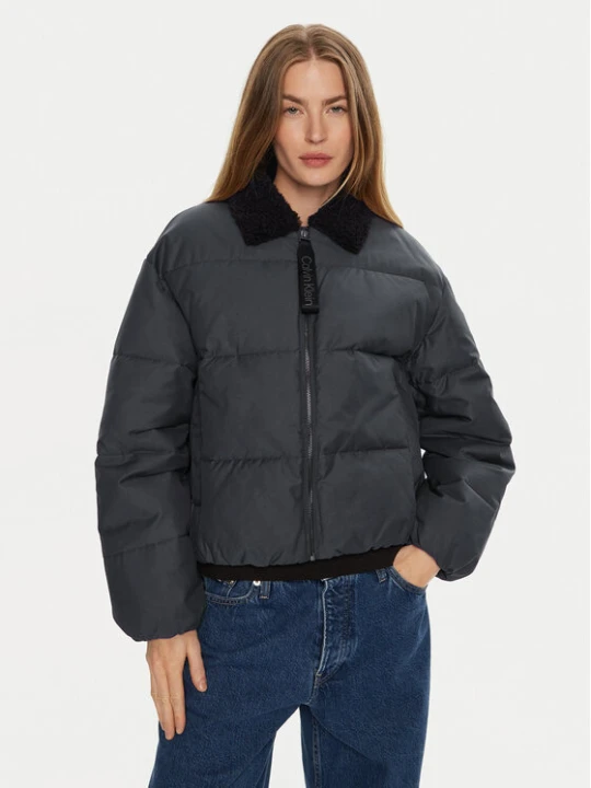Zdjęcie produktu Calvin Klein Jeans Kurtka zimowa Aviator J20J224121 Czarny Relaxed Fit